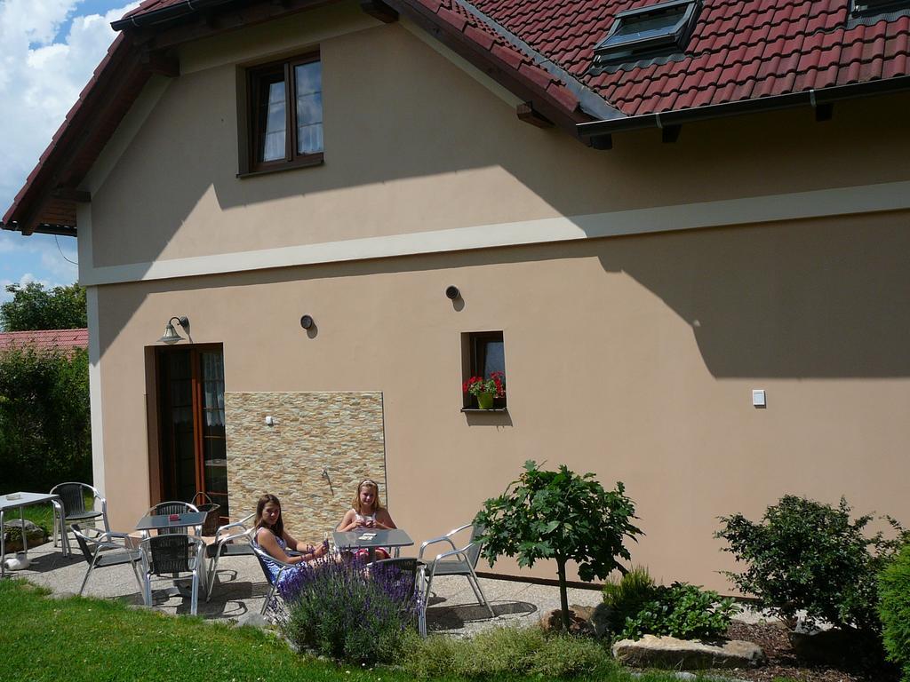 Penzion U Stoly Usilne Exterior foto